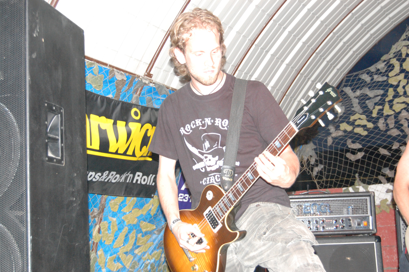 Vaku közvetlen közelről