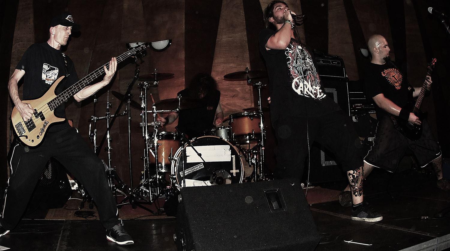 622696 10151204671728188_1988256621_o