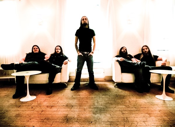 CrimsonShadows03 600 x 436