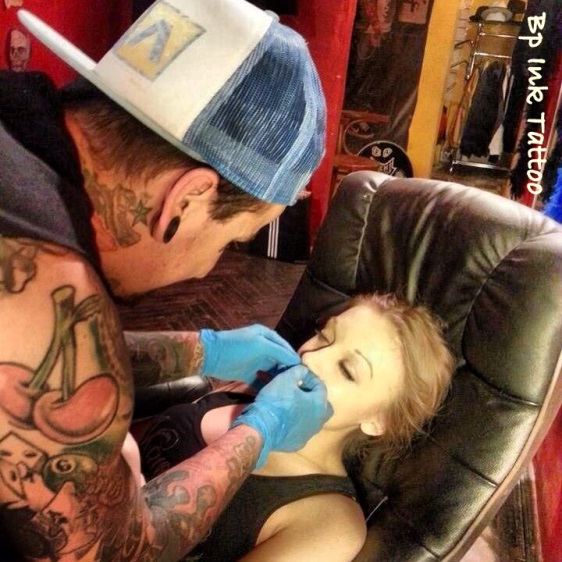 Testemen a jel - Gerri Sixx nem tetovál gerri-sixx7 20141010