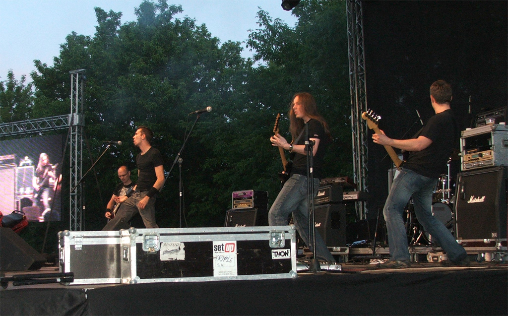 Metallust koncert a Pecsa sörkertjében