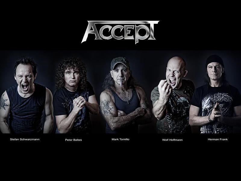 Accept: Elindult a turné!