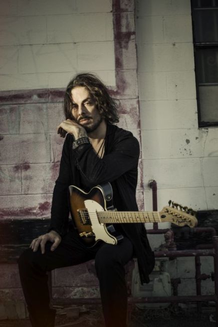 Richie Kotzen az A38 Hajón játszik szeptemberben