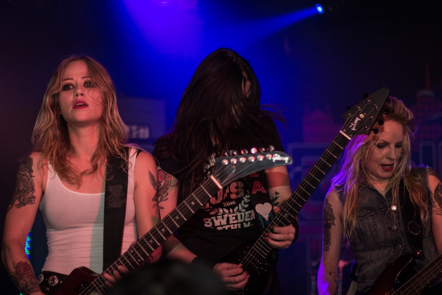 crucified-barbara2 20141012