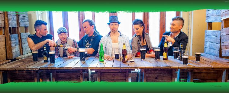 Fergeteges farsangi bulival robbant a Firkin február 20-án az Akváriumban