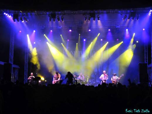 25. Rockmaraton - 2015 Dunaújváros - Élménybeszámoló/ 3. nap koorpiklaani-rockmaraton 20150718