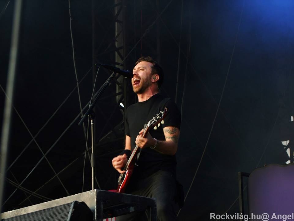 rise against