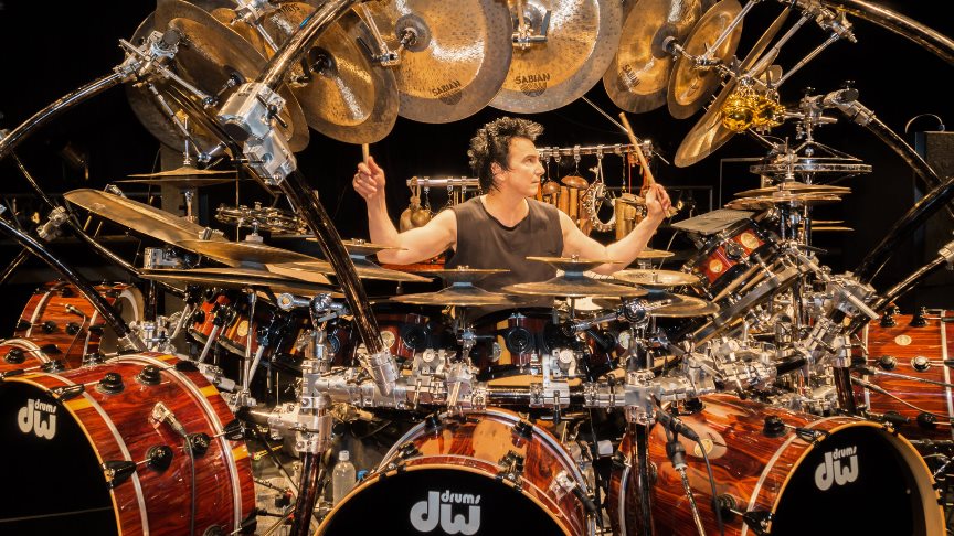 Terry Bozzio - November 15-én Budapesten lép fel a dobos legenda