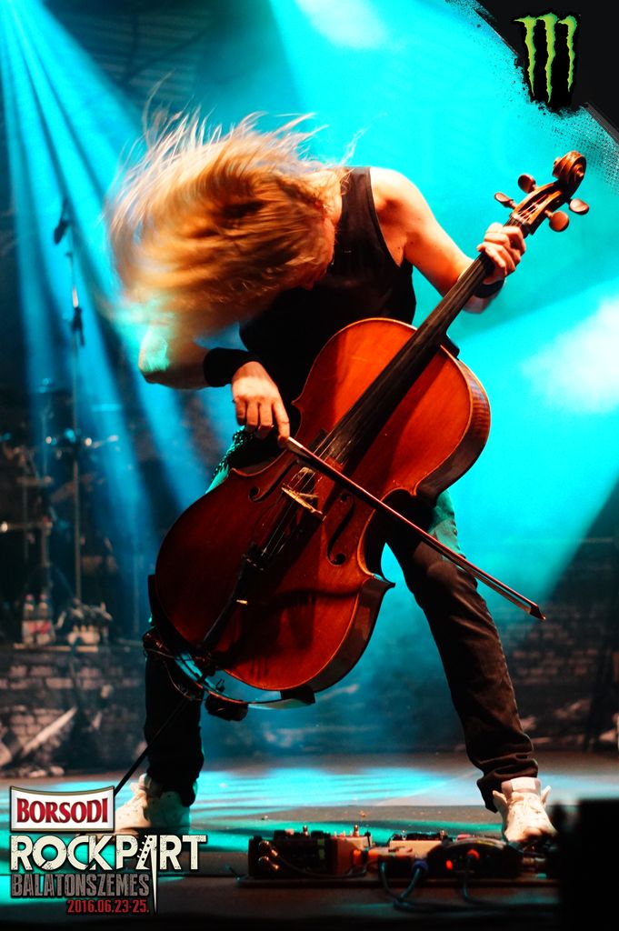 Apocalyptica01