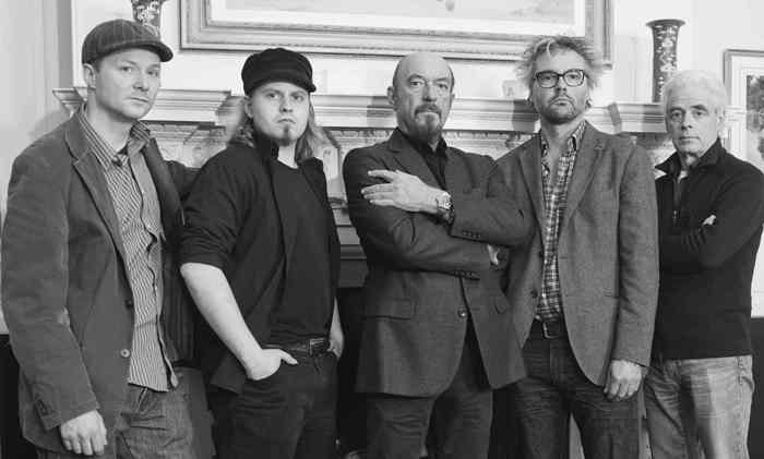 Jethro Tull - Látványos best of programmal tér vissza Ian Anderson