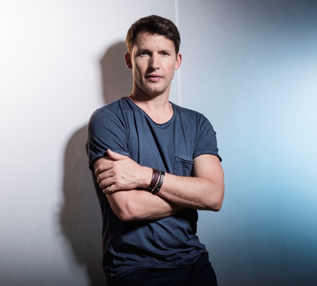 James Blunt 4 évvel ezelőtti, óriási sikerű koncertje után visszatér Budapestre új, The Afterlove elnevezésű turnéjával 2018. május 8-án a Budapest Arénában lép színpadra