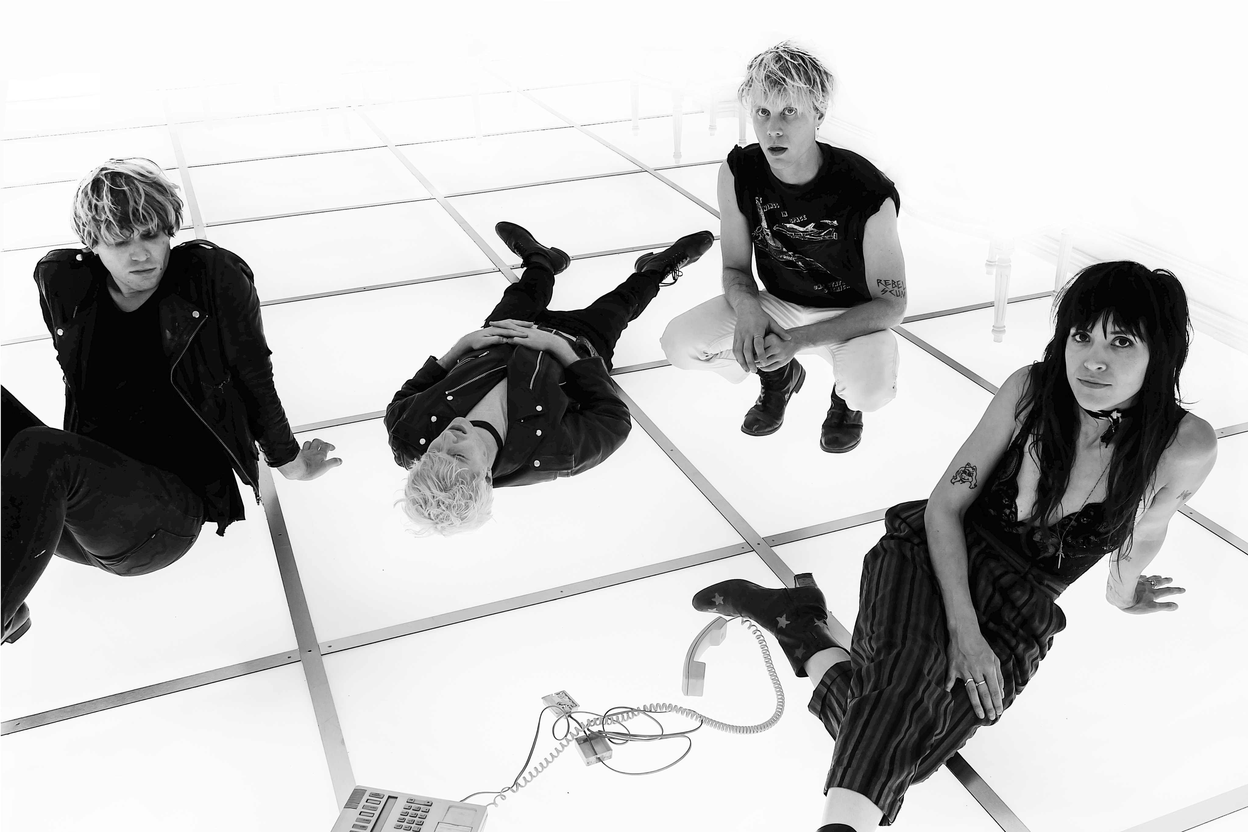 Piszkos és dühös post-punk Los Angelesből – Sextile lemezbemutató a Dürer Kertben