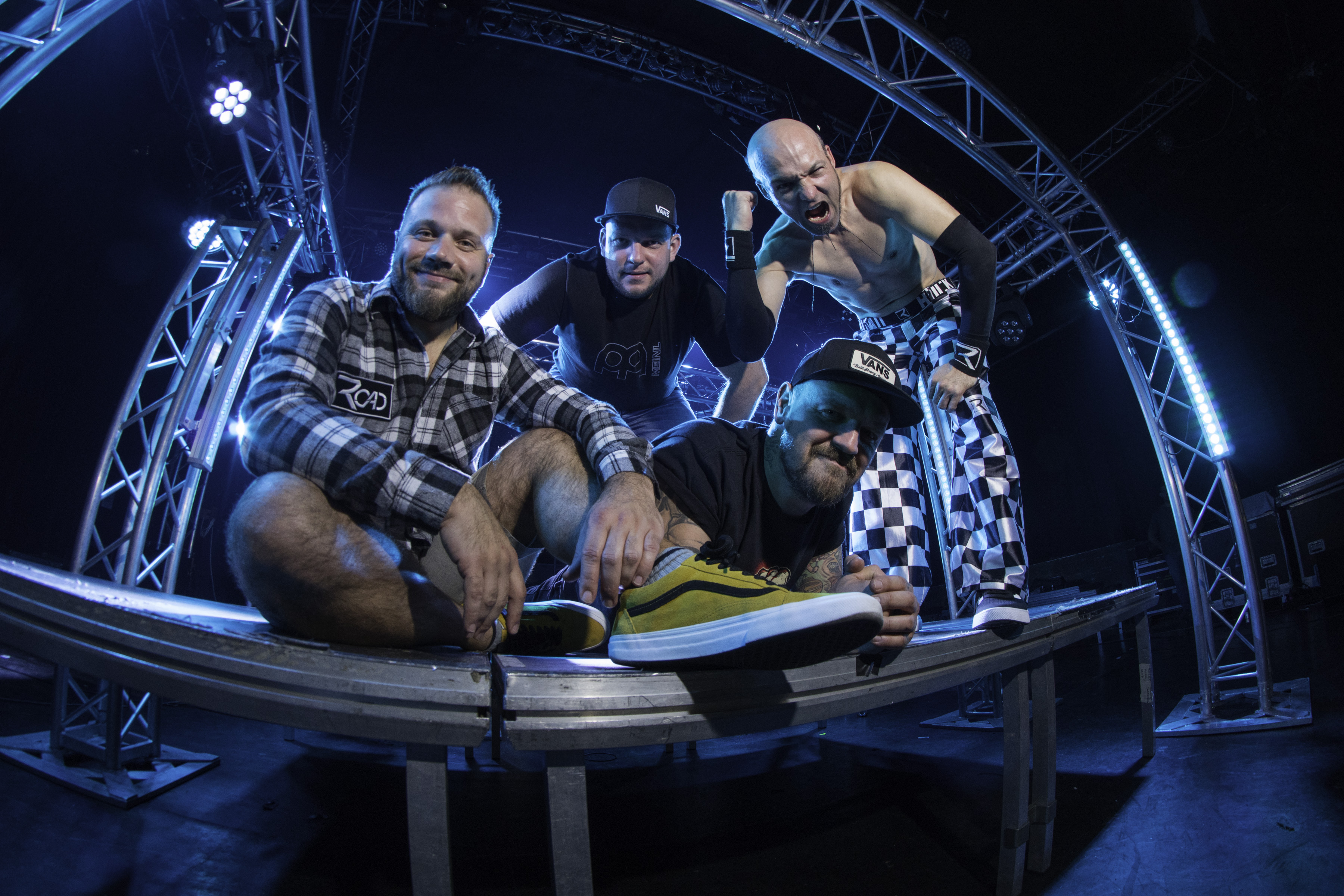 Road - Újrahangolt Akusztik&Metal duplakoncertek 2019 tavaszán!
