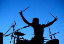 Rockdobos a klubban! rock_drummer