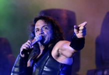 MAN05A0985_MANOWAR_HIGHRES