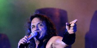MAN05A0985_MANOWAR_HIGHRES