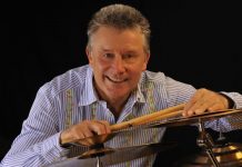 ELP-esttel tér vissza Carl Palmer Carl-Palmer-photo by Michael Inns