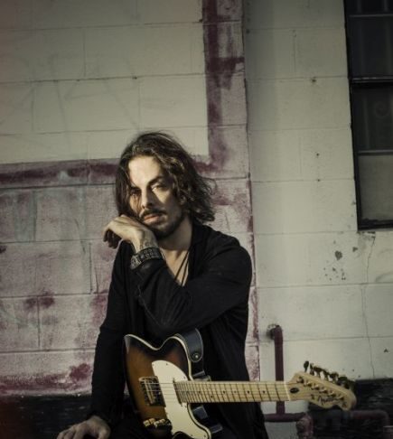 Richie Kotzen – Klippremier, szeptember 25-én pedig az A38 Hajón játszik a gitáros richie-kotzen 20140824