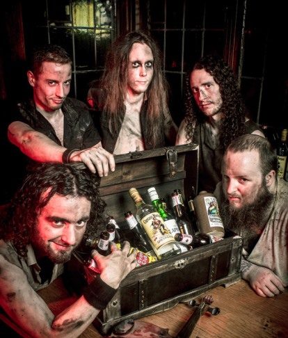 Alestorm a Flogging Molly előtt a Track-ben! alestorm 20150612