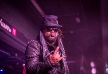 Rock the house – három falrengető este az Akváriumban Skindred 2469-5