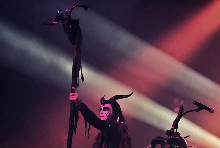 Egy jó hétfő esti zsebvámpírkodósdi sose rossz – Epsilon, Bornholm, Ne Obliviscaris, Cradle of Filth cof 20151126