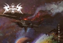 Vektor- Március helyett csak májusban jelenik meg az új album vektor cover 20160215