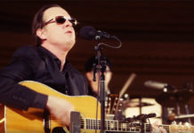 Joe Bonamassa – Itt a This Train videója a júniusban érkező akusztikus koncert albumról