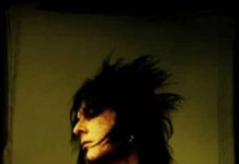 Nikki Sixx – A Mötley Crüe basszusgitárosa önéletrajzi könyvet ír, melyhez szólólemez is társul