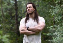 Andrew W.K. – Klippremier – Stay True To Your Heart