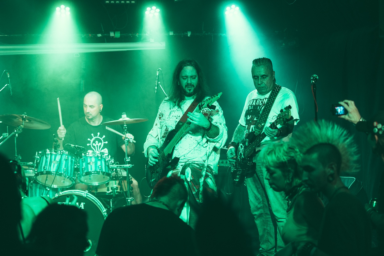 Megjelent a Söralátét legújabb EP-je, a Lázas elmék.