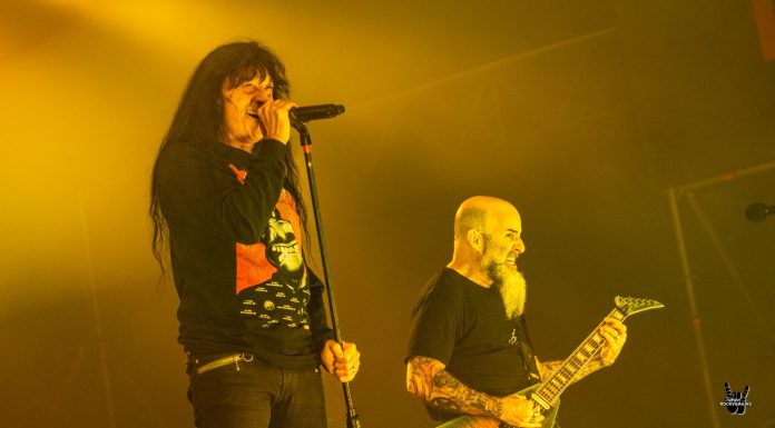 Itt egy új Anthrax dal!