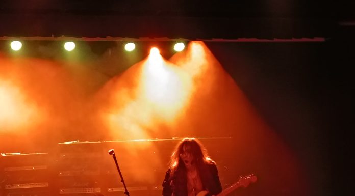 A zenei periódusos rendszer minden hangja le lett játszva *Yngwie Malmsteen koncerten jártunk