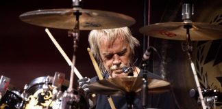 Elhunyt Frank Beard